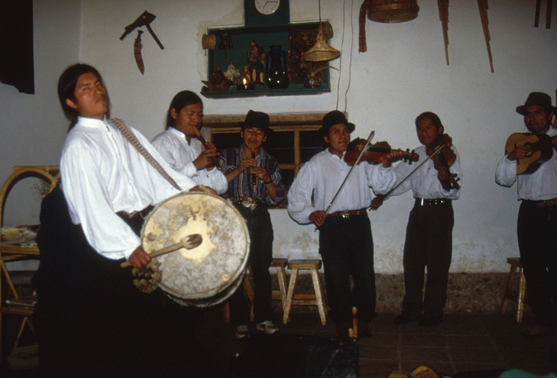 566_Muzikanten in de lodge.jpg